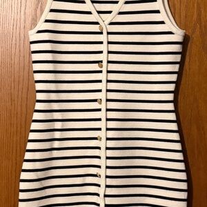 Abercrombie & Fitch Black and White Striped V-Neck Knit Top